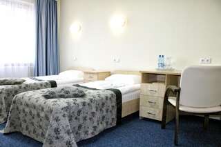 Отель East Time Hotel Минск Четырехместный номер-1
