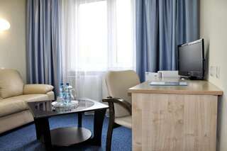 Отель East Time Hotel Минск Люкс-1